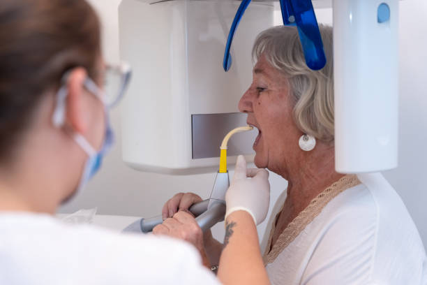 Best Weekend Emergency Dentist in Harbor Springs, MI